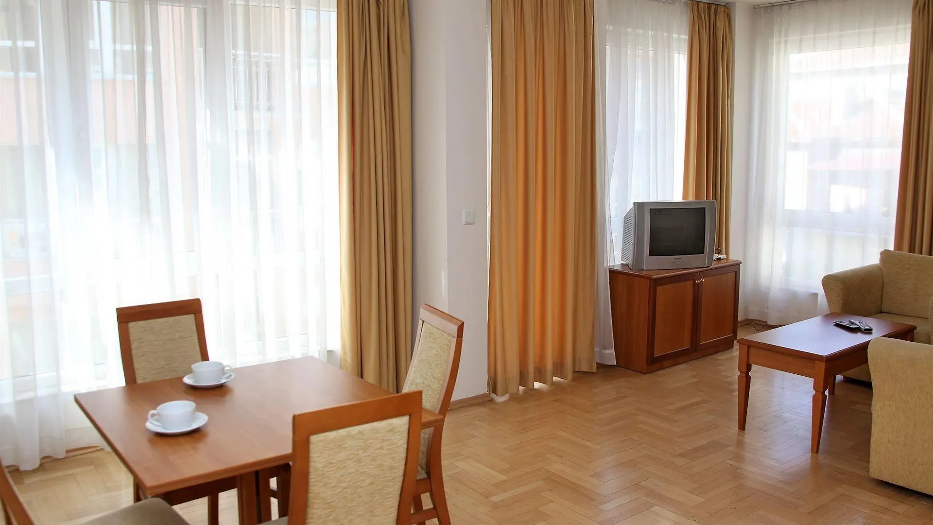 Dunav Apartment House Sofia 3*,