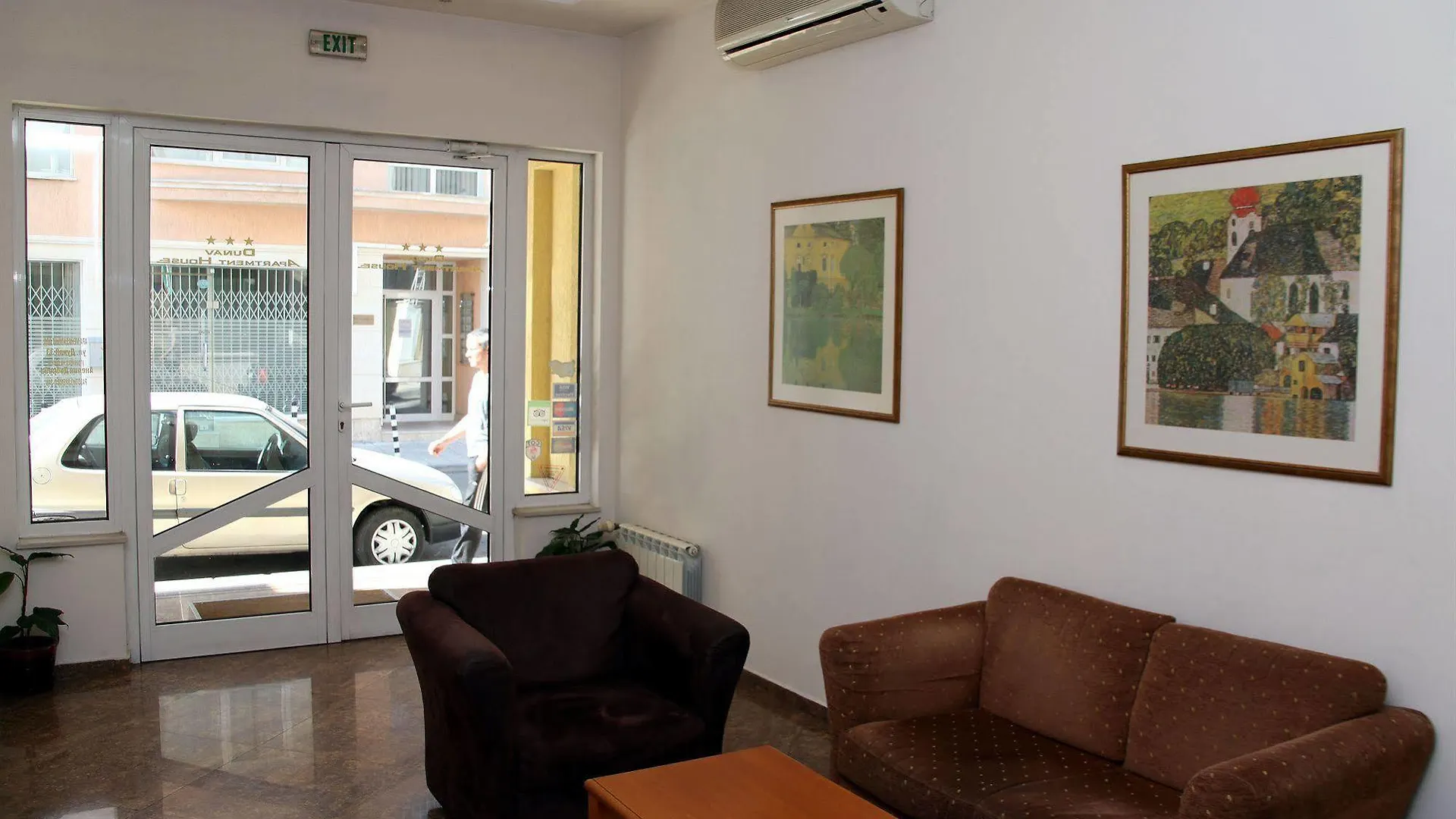 Dunav Apartment House Sofía