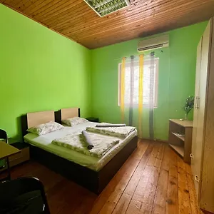 Auberge de jeunesse Elegance On A Budget - For Rent In Center, Sofia
