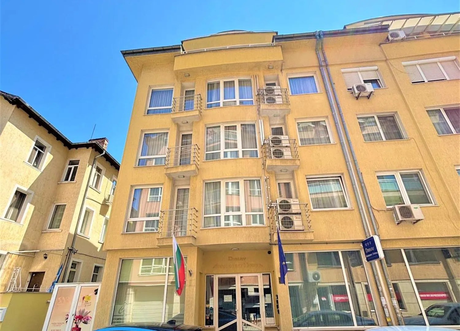 Dunav Apartment House Sofia 3*,